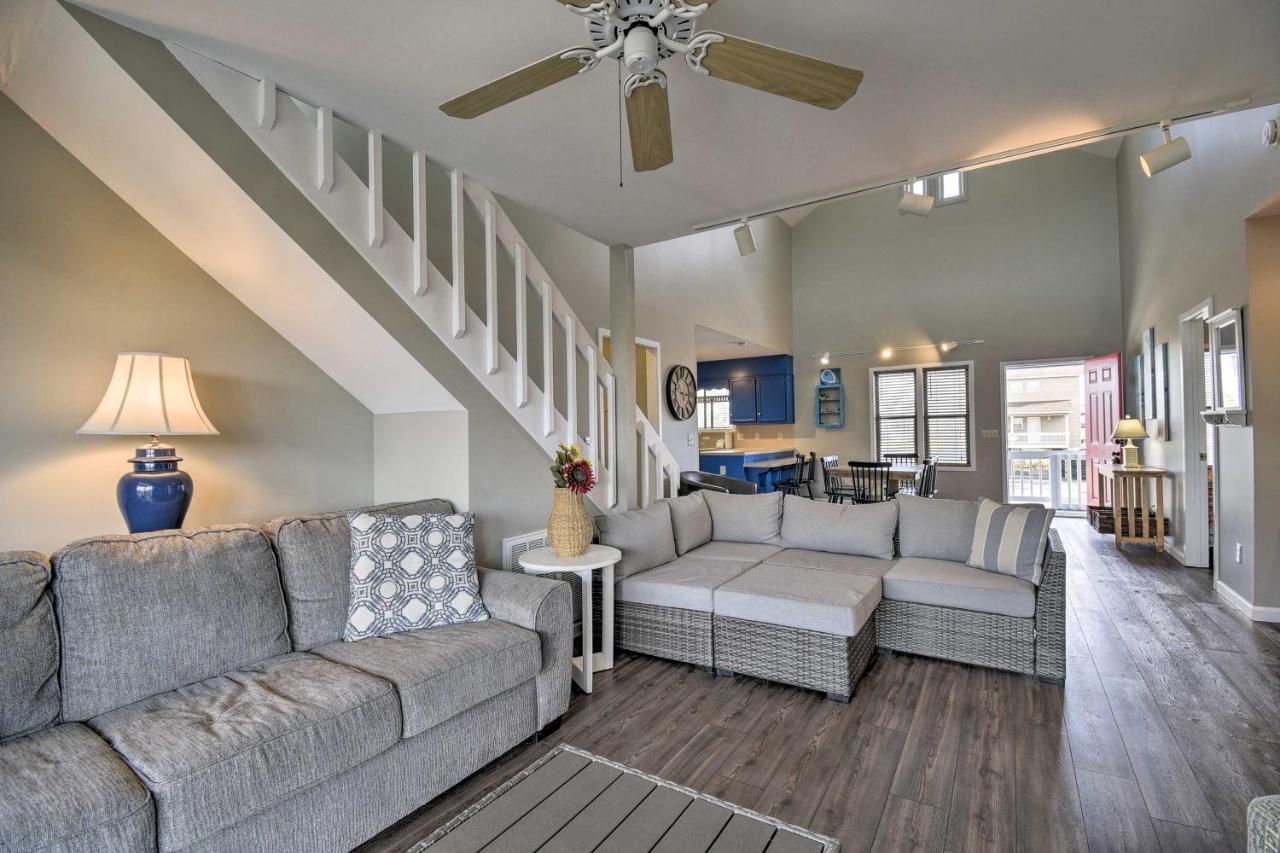 Steps To Sunset Beach Canal-Front Home With Dock! Exterior photo